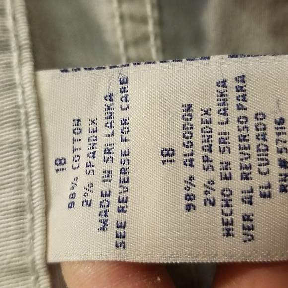 Sz 18 "Faded Glory" Cream Shorts - Picture 4 of 4